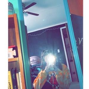 Meet your Posher, Hailey